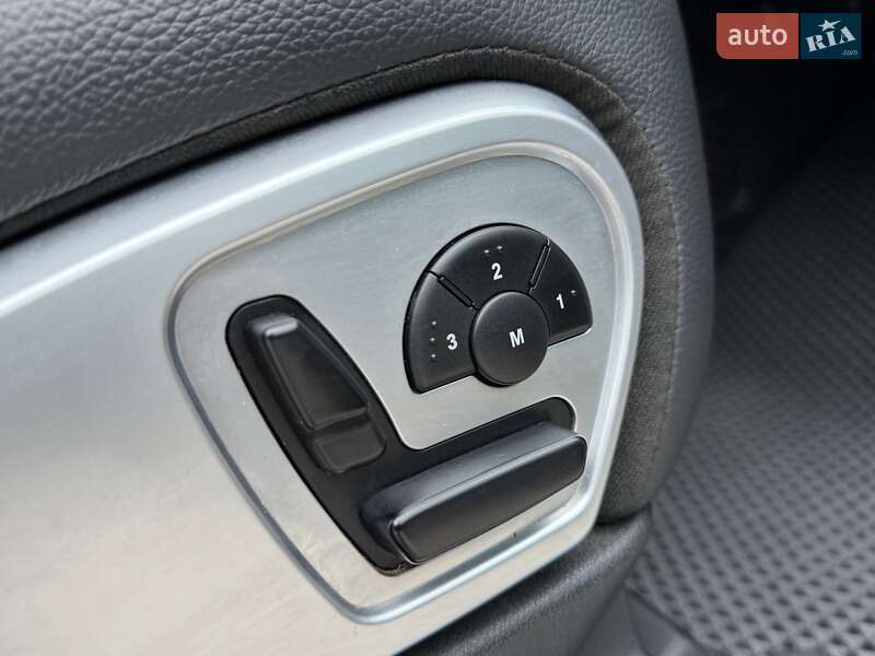 Позашляховик / Кросовер Mercedes-Benz M-Class 2010 в Києві