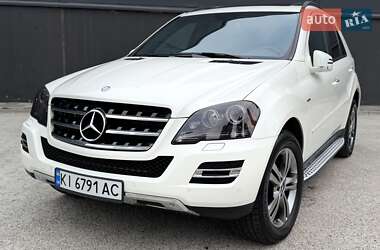 Внедорожник / Кроссовер Mercedes-Benz M-Class 2010 в 