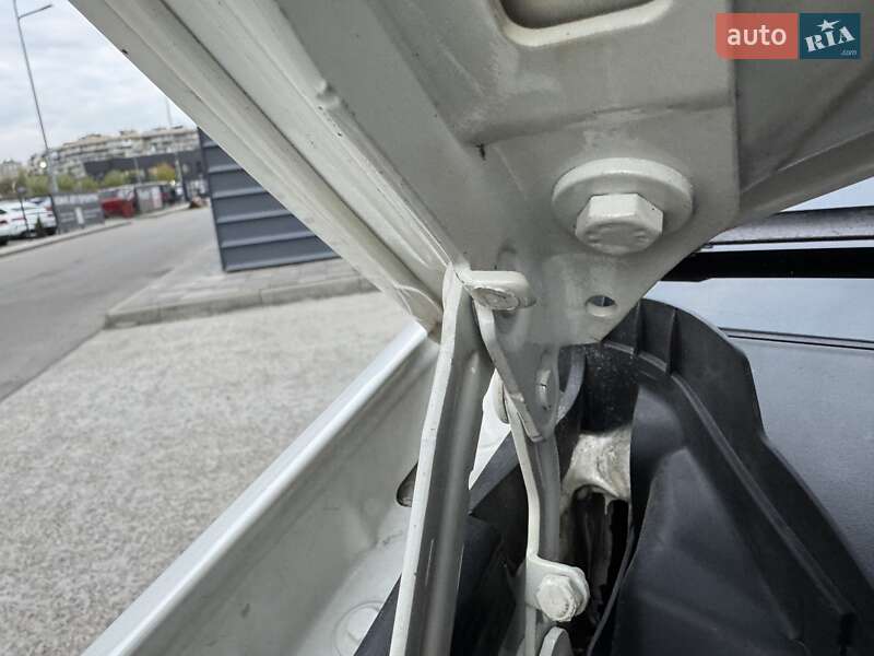 Позашляховик / Кросовер Mercedes-Benz M-Class 2010 в Києві