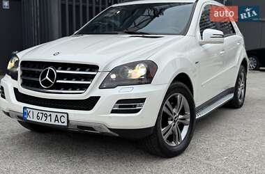 Внедорожник / Кроссовер Mercedes-Benz M-Class 2010 в 