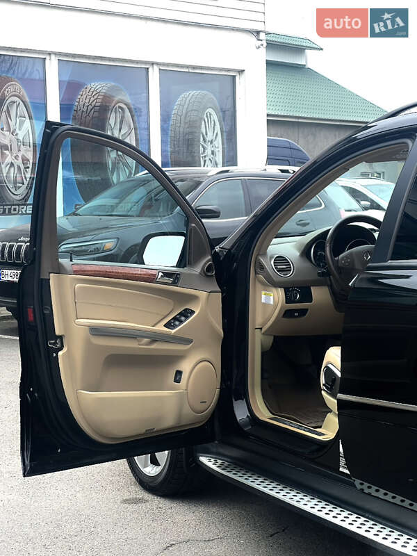 Позашляховик / Кросовер Mercedes-Benz M-Class 2009 в Ізмаїлі фото 12 Позашляховик / Кросовер Mercedes-Benz M-Class 2009 в Ізмаїлі