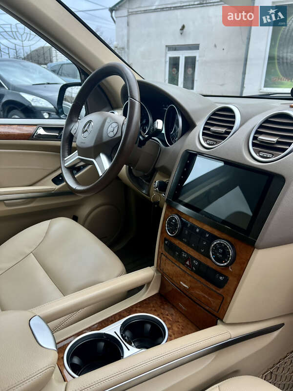 Позашляховик / Кросовер Mercedes-Benz M-Class 2009 в Ізмаїлі фото 16 Позашляховик / Кросовер Mercedes-Benz M-Class 2009 в Ізмаїлі