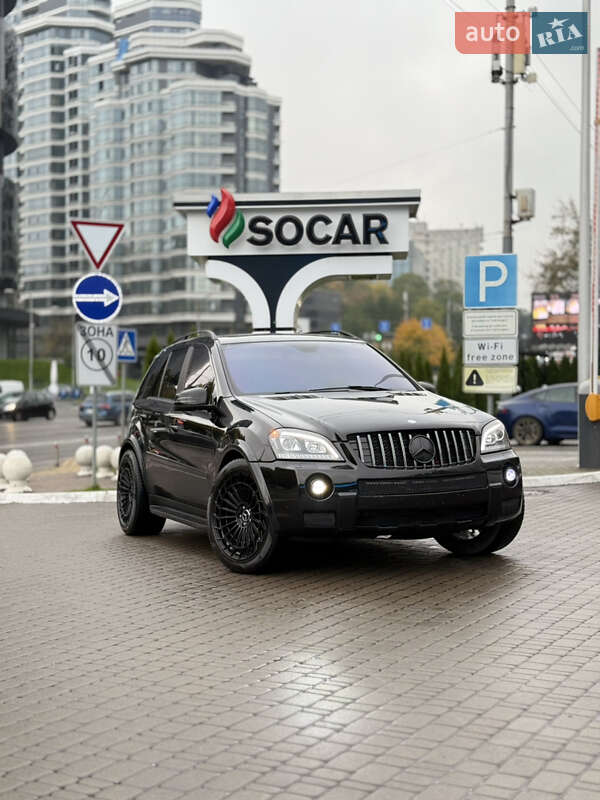 Внедорожник / Кроссовер Mercedes-Benz M-Class 2005 в 