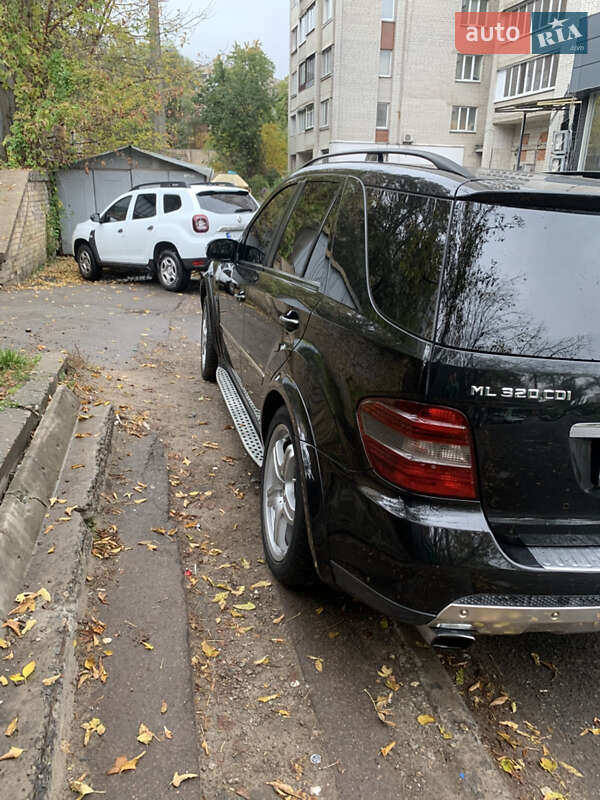 Внедорожник / Кроссовер Mercedes-Benz M-Class 2007 в Киеве