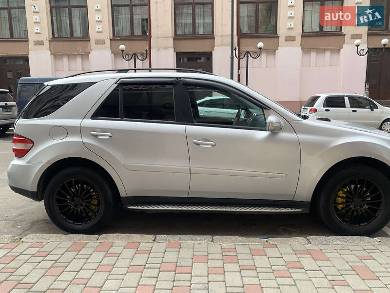 Внедорожник / Кроссовер Mercedes-Benz M-Class 2006 в Одессе