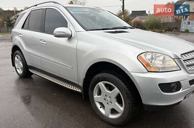 Позашляховик / Кросовер Mercedes-Benz M-Class 2008 в 