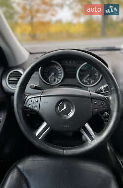 Внедорожник / Кроссовер Mercedes-Benz M-Class 2007 в 