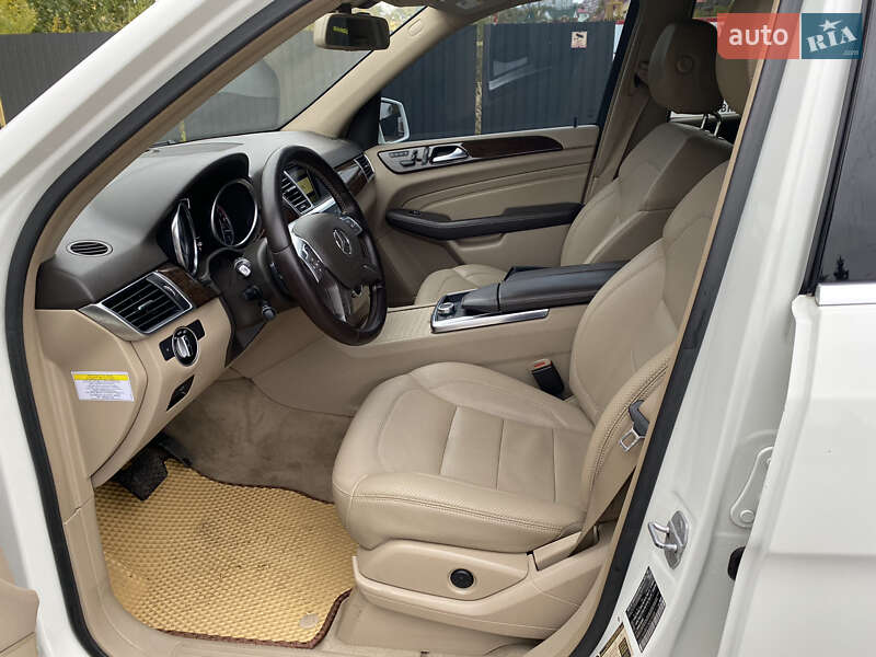 Внедорожник / Кроссовер Mercedes-Benz M-Class 2011 в Хмельницком