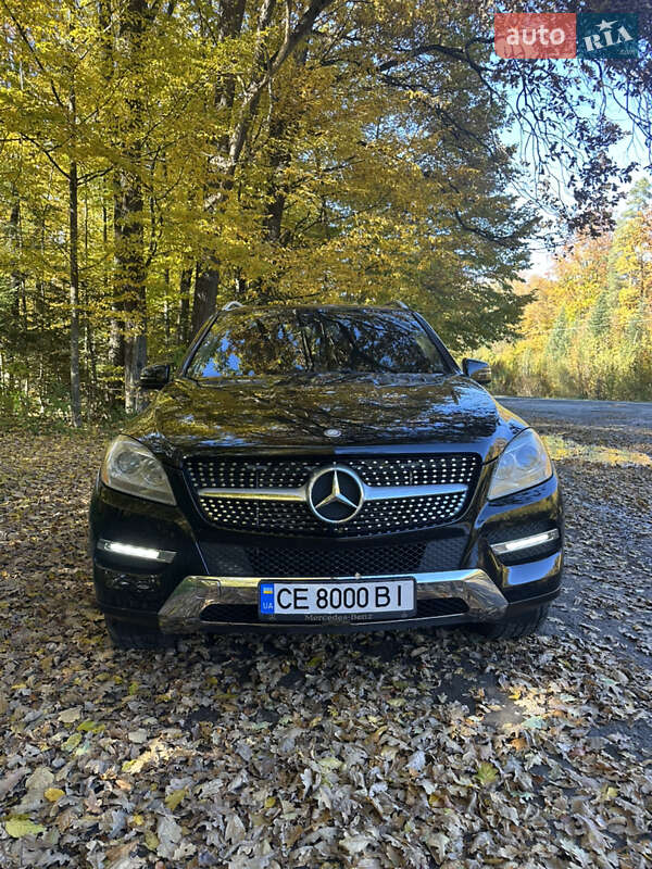 Внедорожник / Кроссовер Mercedes-Benz M-Class 2013 в Черновцах