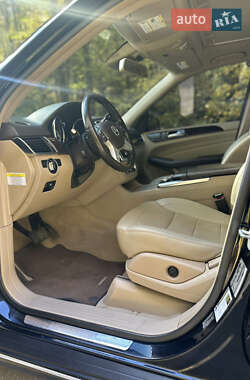 Внедорожник / Кроссовер Mercedes-Benz M-Class 2013 в 
