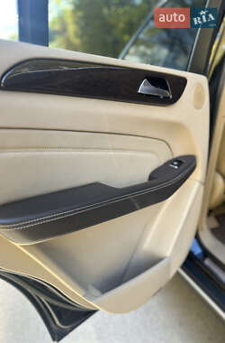 Внедорожник / Кроссовер Mercedes-Benz M-Class 2013 в 