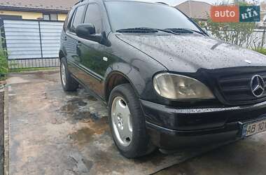 Позашляховик / Кросовер Mercedes-Benz M-Class 2000 в 