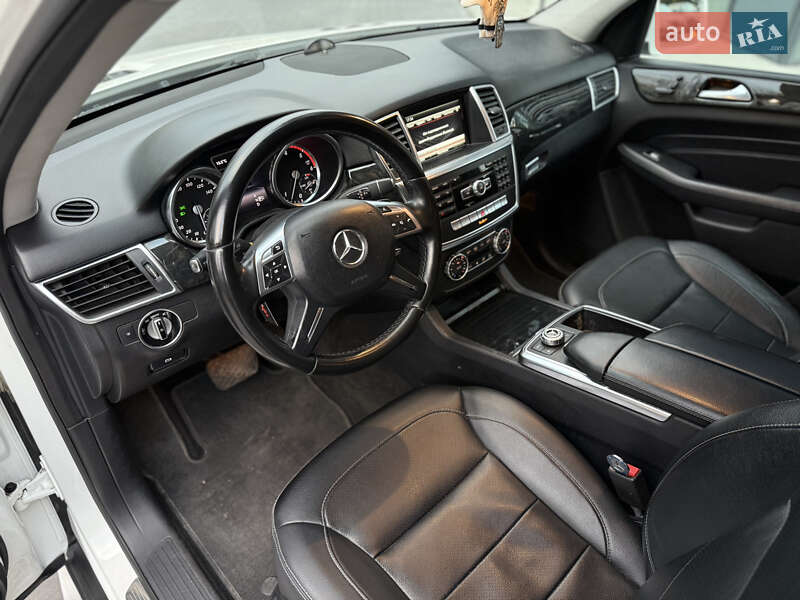 Внедорожник / Кроссовер Mercedes-Benz M-Class 2014 в Львове фото 24 Внедорожник / Кроссовер Mercedes-Benz M-Class 2014 в Львове