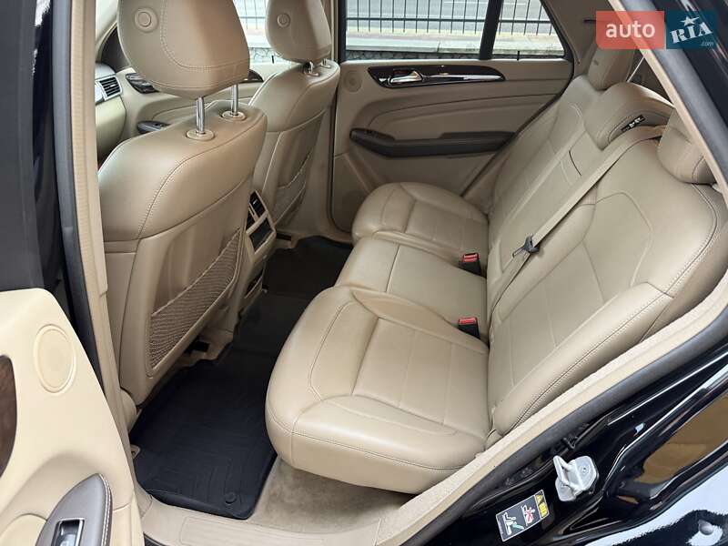 Позашляховик / Кросовер Mercedes-Benz M-Class 2014 в Білій Церкві фото 39 Позашляховик / Кросовер Mercedes-Benz M-Class 2014 в Білій Церкві