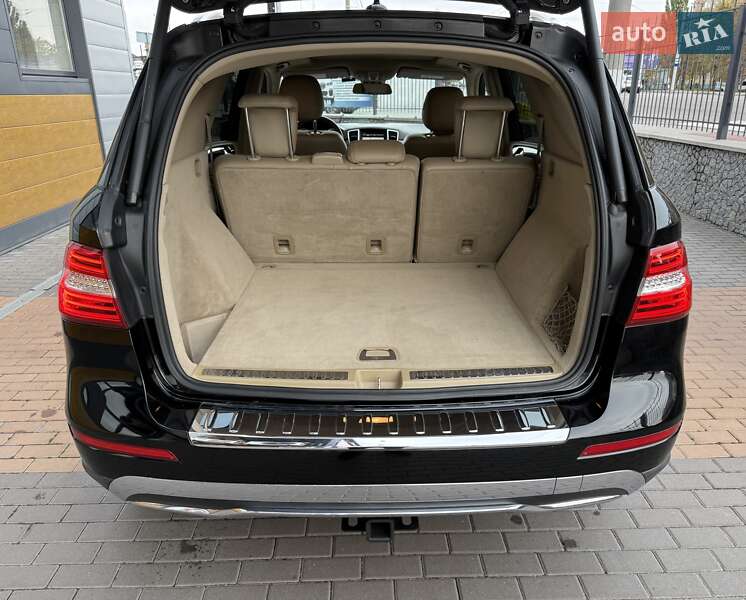 Позашляховик / Кросовер Mercedes-Benz M-Class 2014 в Білій Церкві фото 57 Позашляховик / Кросовер Mercedes-Benz M-Class 2014 в Білій Церкві