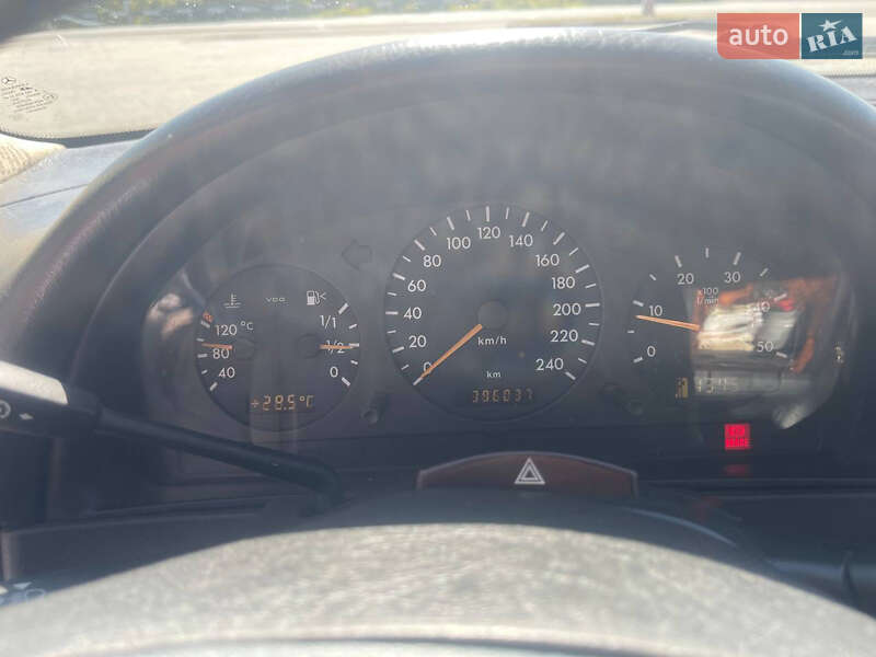 Позашляховик / Кросовер Mercedes-Benz M-Class 2001 в Чернівцях фото 11 Позашляховик / Кросовер Mercedes-Benz M-Class 2001 в Чернівцях
