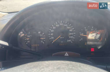 Внедорожник / Кроссовер Mercedes-Benz M-Class 2001 в 