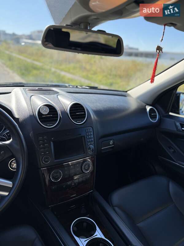 Позашляховик / Кросовер Mercedes-Benz M-Class 2011 в Львові фото 16 Позашляховик / Кросовер Mercedes-Benz M-Class 2011 в Львові