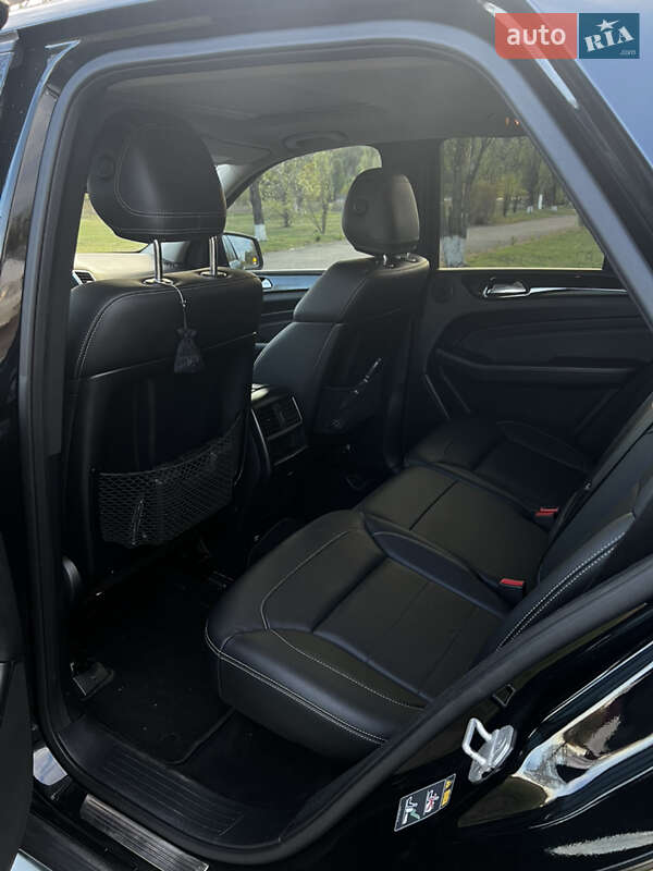 Позашляховик / Кросовер Mercedes-Benz M-Class 2015 в Кам'янському фото 11 Позашляховик / Кросовер Mercedes-Benz M-Class 2015 в Кам'янському