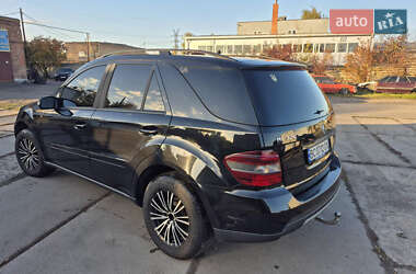 Позашляховик / Кросовер Mercedes-Benz M-Class 2005 в  фото 4 Позашляховик / Кросовер Mercedes-Benz M-Class 2005 в