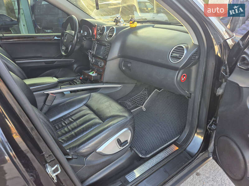Позашляховик / Кросовер Mercedes-Benz M-Class 2005 в Великих Мостах фото 18 Позашляховик / Кросовер Mercedes-Benz M-Class 2005 в Великих Мостах