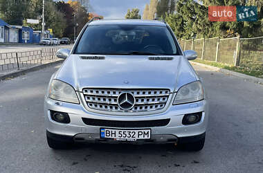 Позашляховик / Кросовер Mercedes-Benz M-Class 2008 в 