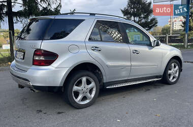 Позашляховик / Кросовер Mercedes-Benz M-Class 2008 в 