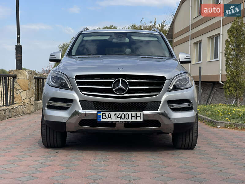 Mercedes-Benz M-Class 2013 Mercedes-Benz M-Class 2013
