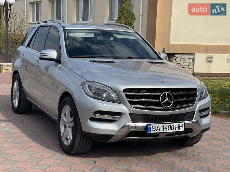 Внедорожник / Кроссовер Mercedes-Benz M-Class 2013 в Могилев-Подольске фото 7 Внедорожник / Кроссовер Mercedes-Benz M-Class 2013 в Могилев-Подольске