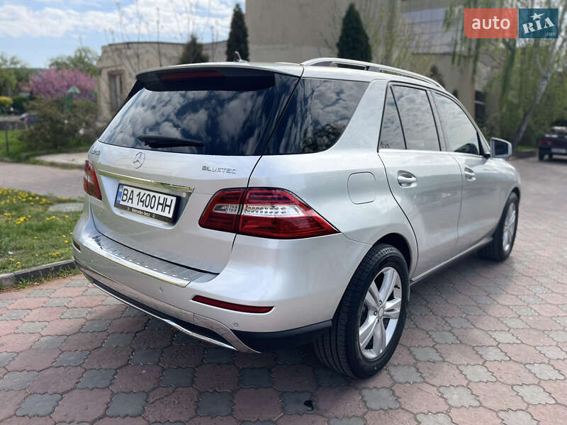 Внедорожник / Кроссовер Mercedes-Benz M-Class 2013 в Могилев-Подольске фото 12 Внедорожник / Кроссовер Mercedes-Benz M-Class 2013 в Могилев-Подольске