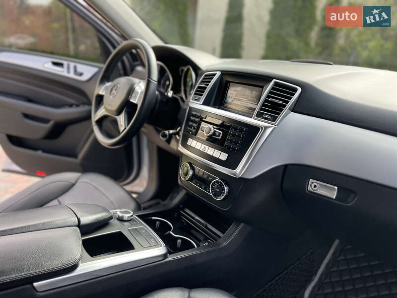 Внедорожник / Кроссовер Mercedes-Benz M-Class 2013 в Могилев-Подольске фото 17 Внедорожник / Кроссовер Mercedes-Benz M-Class 2013 в Могилев-Подольске