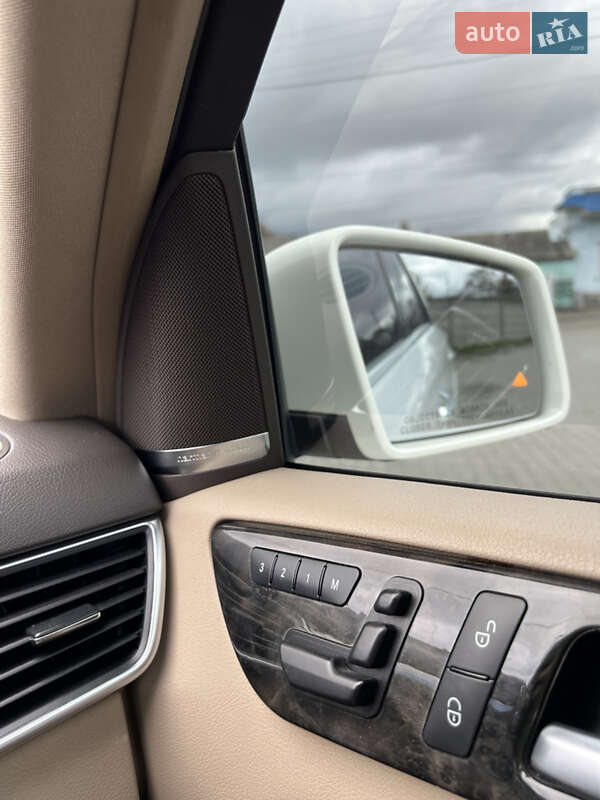 Позашляховик / Кросовер Mercedes-Benz M-Class 2012 в Первомайську фото 11 Позашляховик / Кросовер Mercedes-Benz M-Class 2012 в Первомайську