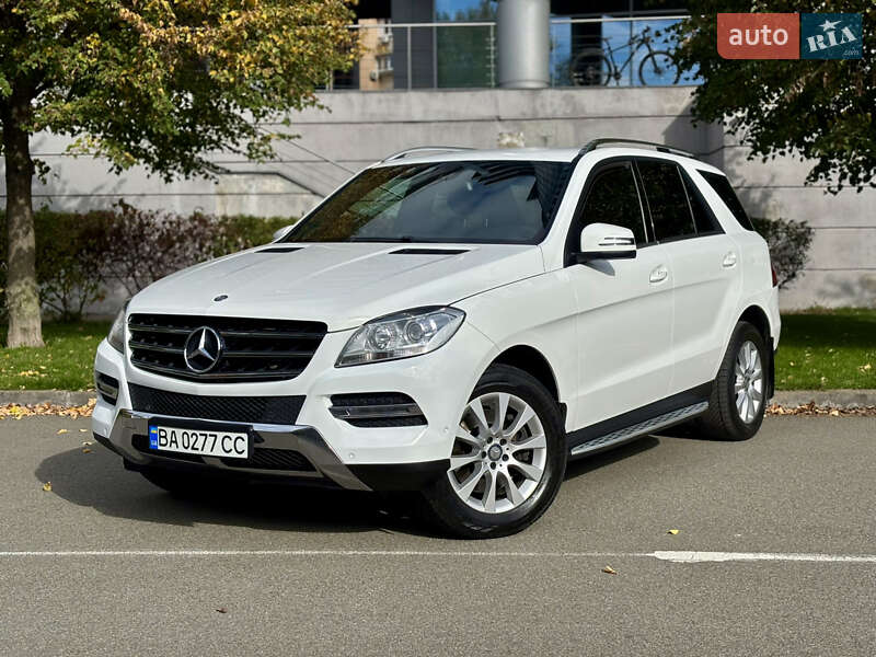 Внедорожник / Кроссовер Mercedes-Benz M-Class 2015 в Киеве фото 10 Внедорожник / Кроссовер Mercedes-Benz M-Class 2015 в Киеве