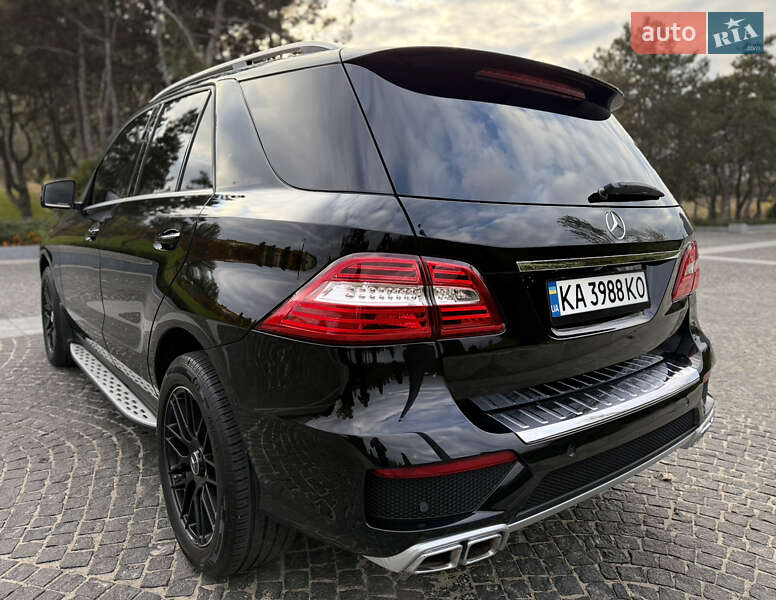 Позашляховик / Кросовер Mercedes-Benz M-Class 2011 в Дніпрі