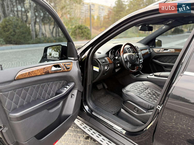 Позашляховик / Кросовер Mercedes-Benz M-Class 2011 в Дніпрі