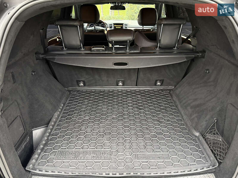 Позашляховик / Кросовер Mercedes-Benz M-Class 2011 в Дніпрі