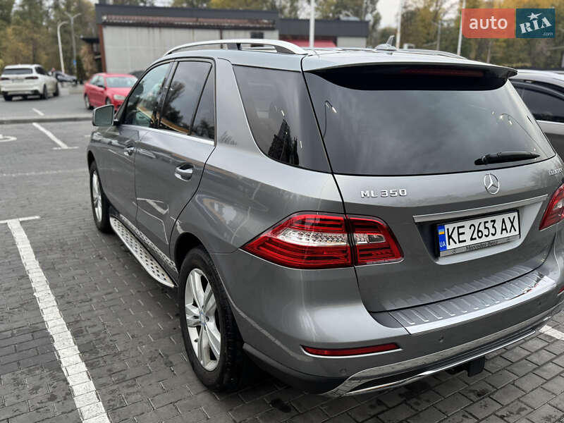 Позашляховик / Кросовер Mercedes-Benz M-Class 2012 в Дніпрі фото 17 Позашляховик / Кросовер Mercedes-Benz M-Class 2012 в Дніпрі