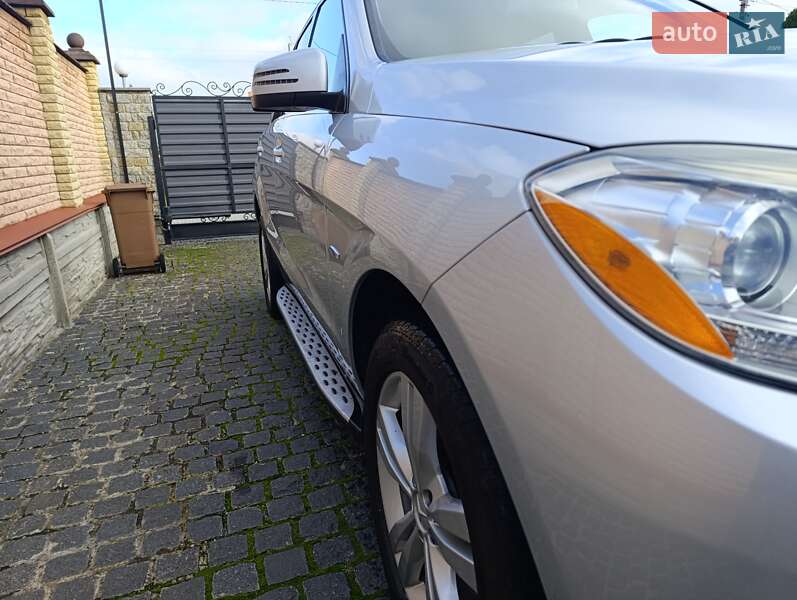 Позашляховик / Кросовер Mercedes-Benz M-Class 2012 в Житомирі фото 2 Позашляховик / Кросовер Mercedes-Benz M-Class 2012 в Житомирі