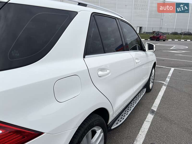 Позашляховик / Кросовер Mercedes-Benz M-Class 2015 в Луцьку фото 4 Позашляховик / Кросовер Mercedes-Benz M-Class 2015 в Луцьку