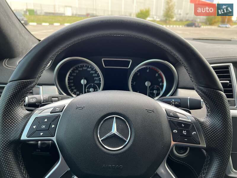 Позашляховик / Кросовер Mercedes-Benz M-Class 2015 в Луцьку фото 40 Позашляховик / Кросовер Mercedes-Benz M-Class 2015 в Луцьку