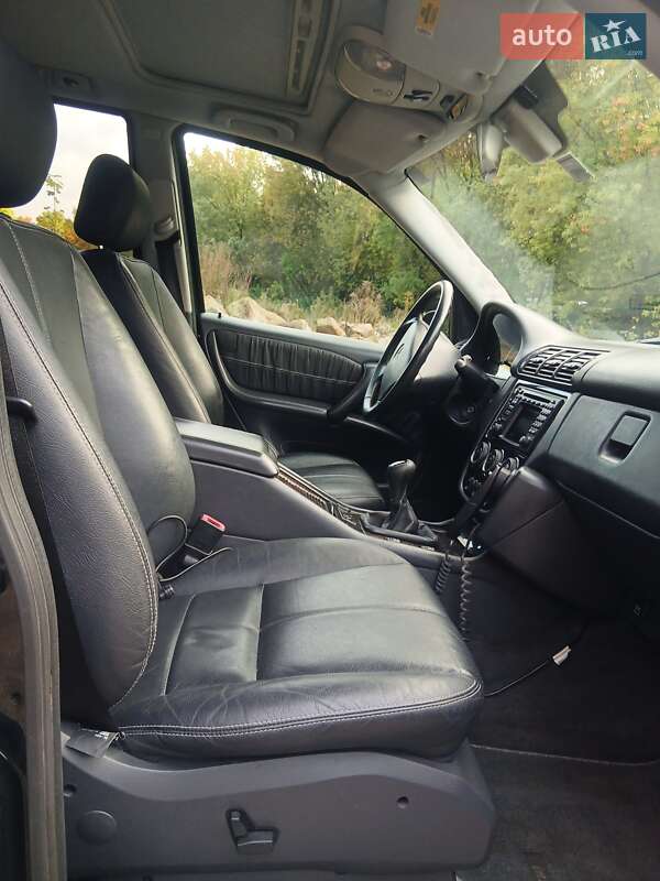 Позашляховик / Кросовер Mercedes-Benz M-Class 2003 в Хусті