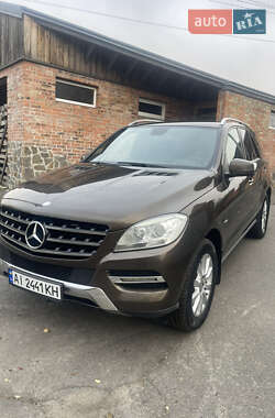 Позашляховик / Кросовер Mercedes-Benz M-Class 2012 в Києві