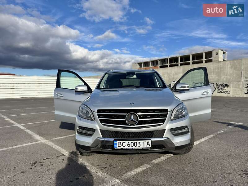 Позашляховик / Кросовер Mercedes-Benz M-Class 2013 в Львові