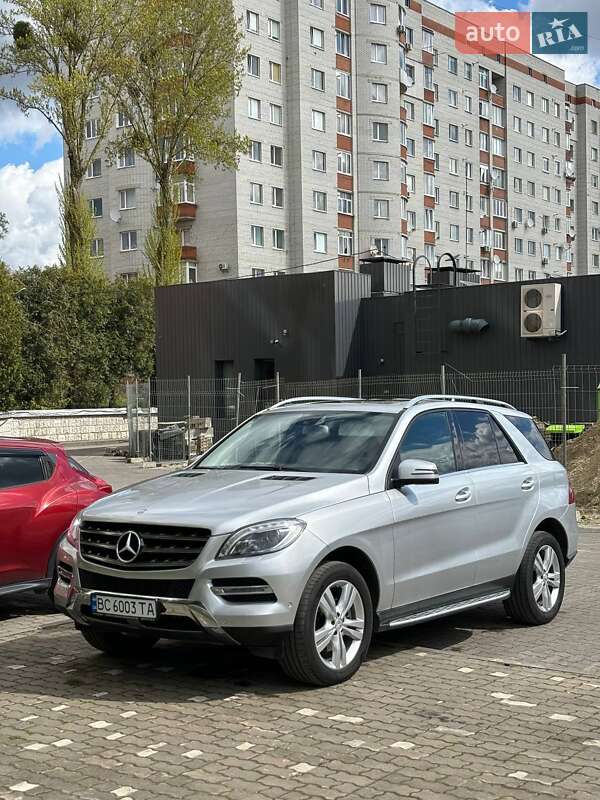 Позашляховик / Кросовер Mercedes-Benz M-Class 2013 в Львові