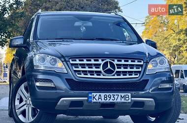 Позашляховик / Кросовер Mercedes-Benz M-Class 2011 в Одесі