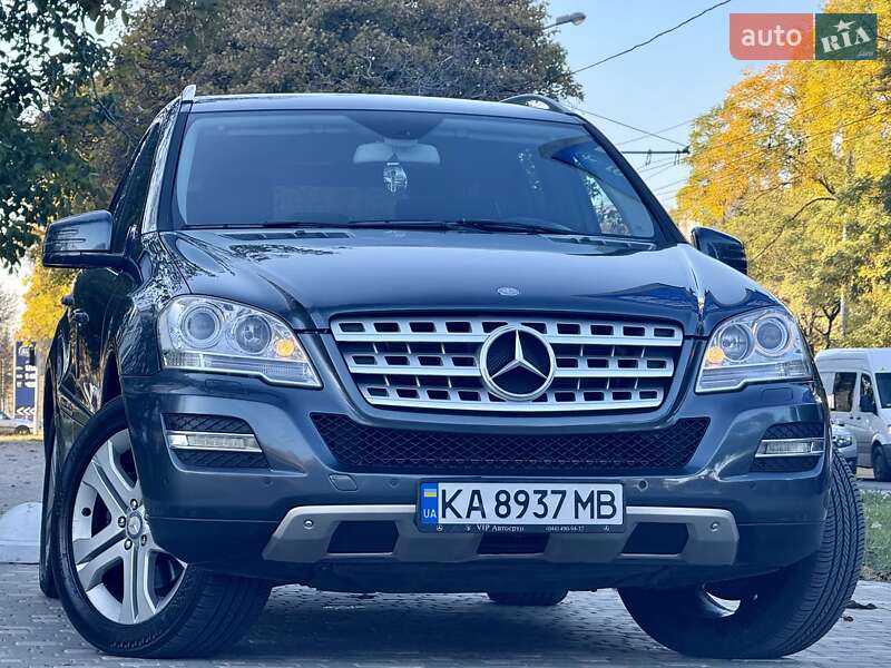 Mercedes-Benz M-Class 2011