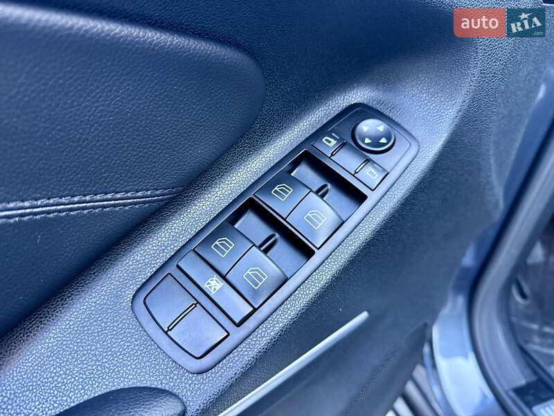 Позашляховик / Кросовер Mercedes-Benz M-Class 2011 в Одесі фото 31 Позашляховик / Кросовер Mercedes-Benz M-Class 2011 в Одесі