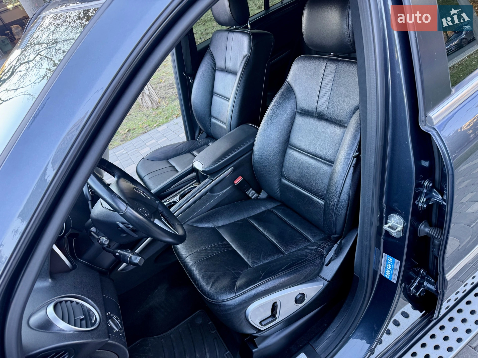 2011 Mercedes-Benz M-klasse - мініатюра 35