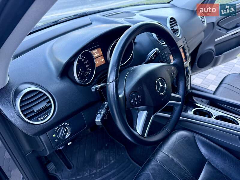 Позашляховик / Кросовер Mercedes-Benz M-Class 2011 в Одесі фото 39 Позашляховик / Кросовер Mercedes-Benz M-Class 2011 в Одесі