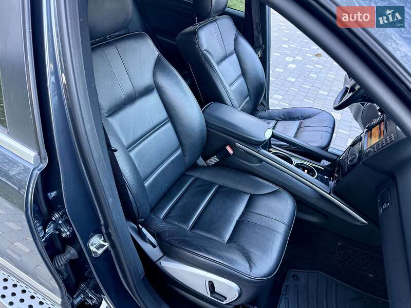 Позашляховик / Кросовер Mercedes-Benz M-Class 2011 в Одесі фото 43 Позашляховик / Кросовер Mercedes-Benz M-Class 2011 в Одесі